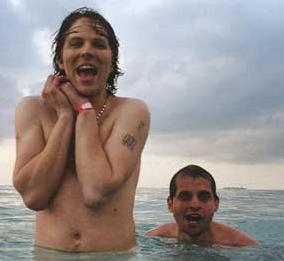 flux4itw_chkchkchk_carr.jpg